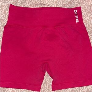 Dfyne Women's Vibrant berry Bike Shorts